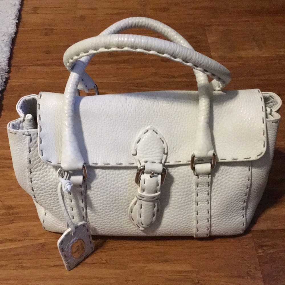 🎈🎉SALE🍾 Fendi